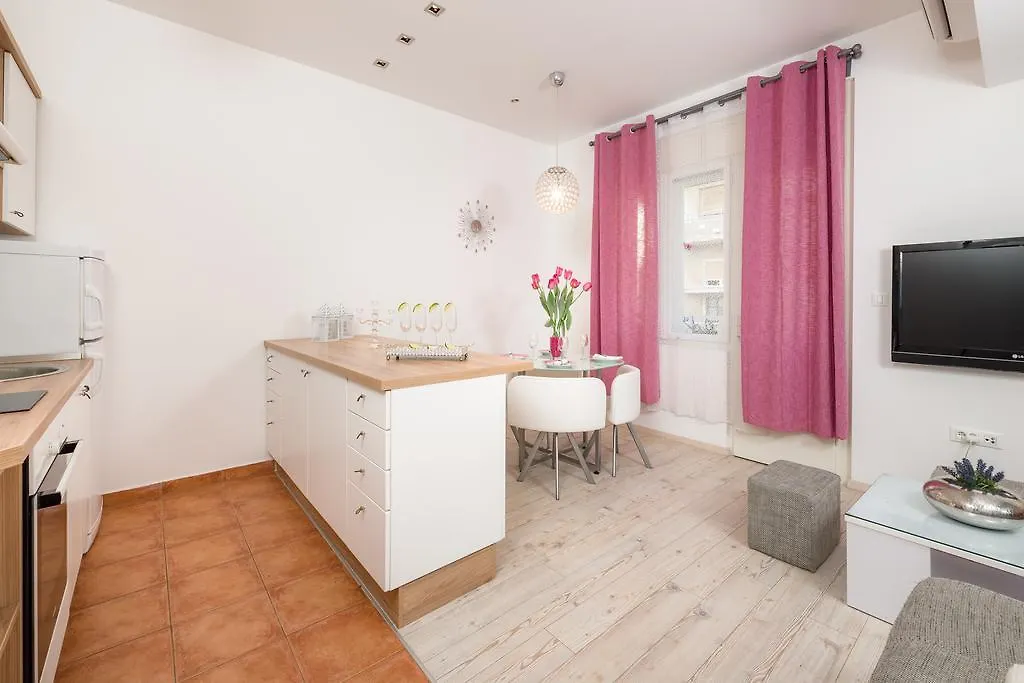 My Place Apartments De Luxe Split